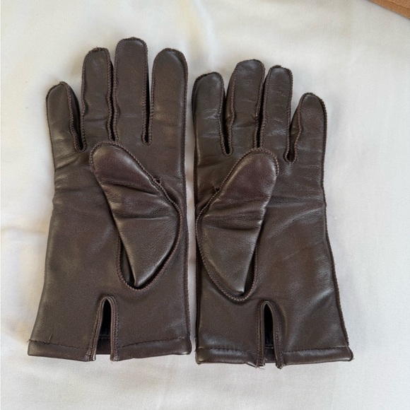 Isotoner Brown Leather Gloves for Men - Picture 3 of 5